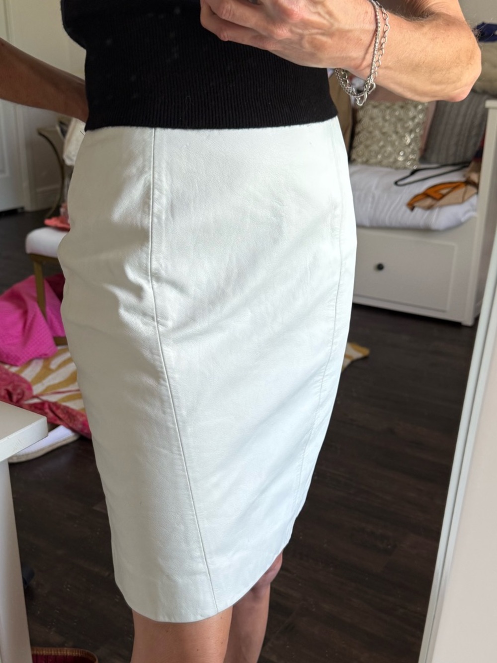 Byrnes & Baker White Leather Mini Skirt High Waist Size 10 Morgan Wallen